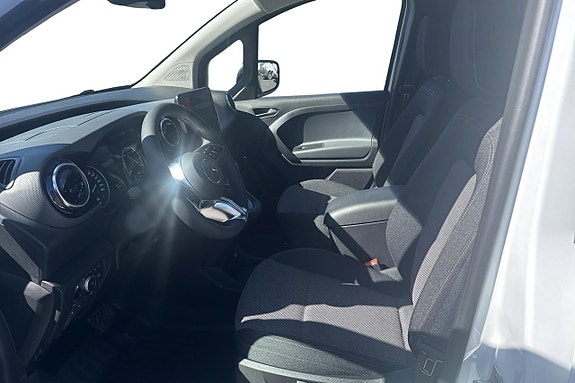 Mercedes-Benz eCitan 11 of 14