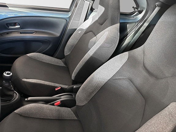 Toyota Aygo X 7 of 11