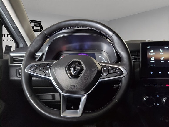 Renault Clio 18 of 27