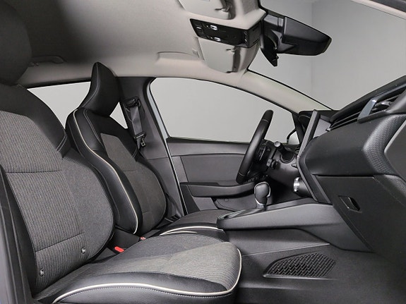 Renault Clio 13 of 27