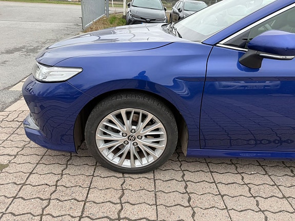 Toyota Camry 19 of 20