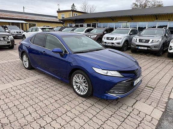 Toyota Camry 6 of 20