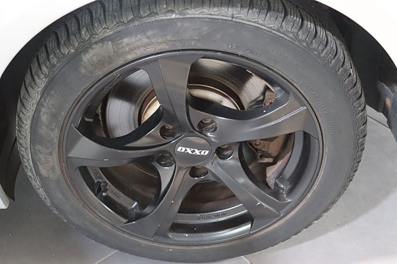 BMW 545i 15 of 23