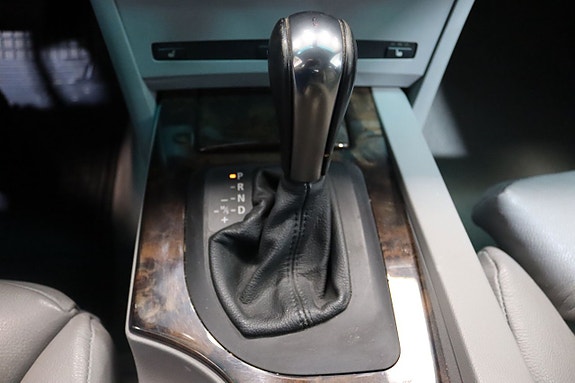 BMW 545i 21 of 23