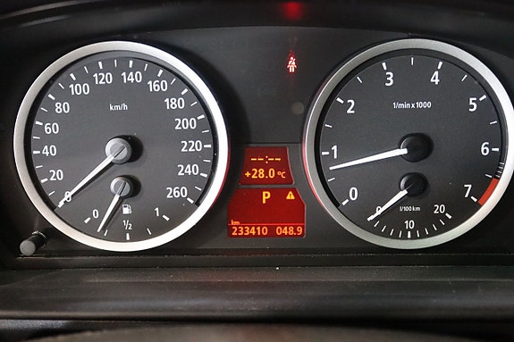 BMW 545i 22 of 23
