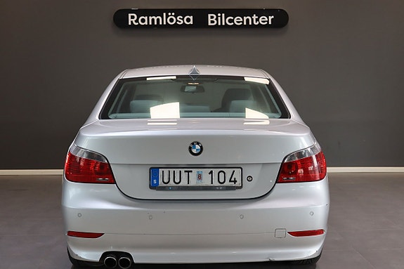 BMW 545i 10 of 23