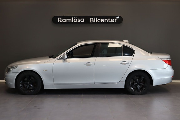 BMW 545i 2 of 23
