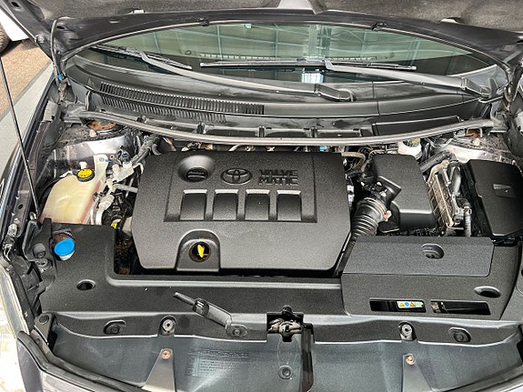Toyota Auris 16 of 16