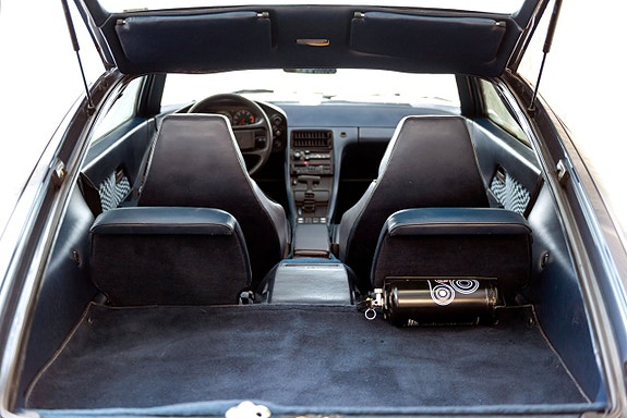 Porsche 928 21 of 24