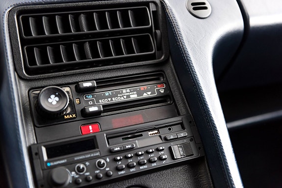 Porsche 928 15 of 24
