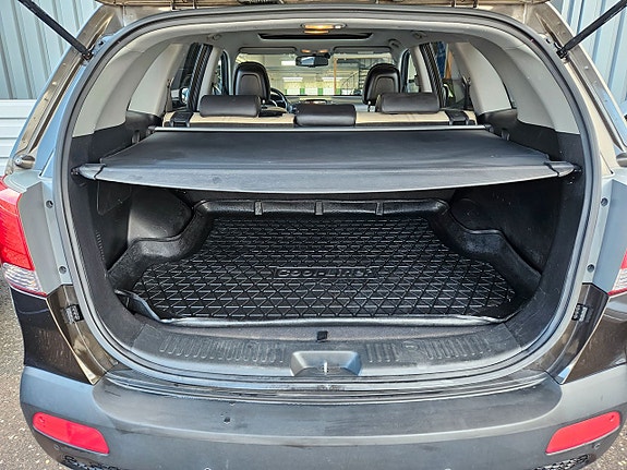 Kia Sorento 12 of 18