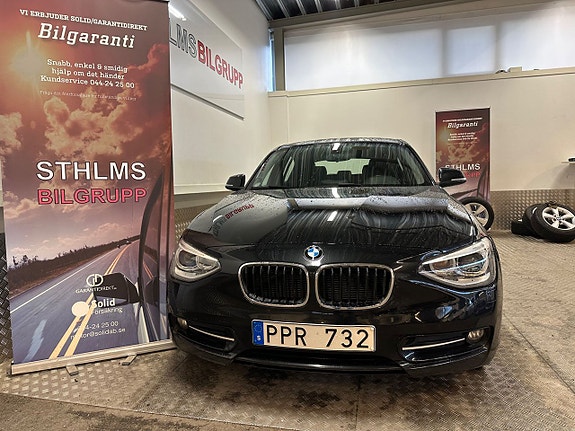 BMW 118d 3 of 5