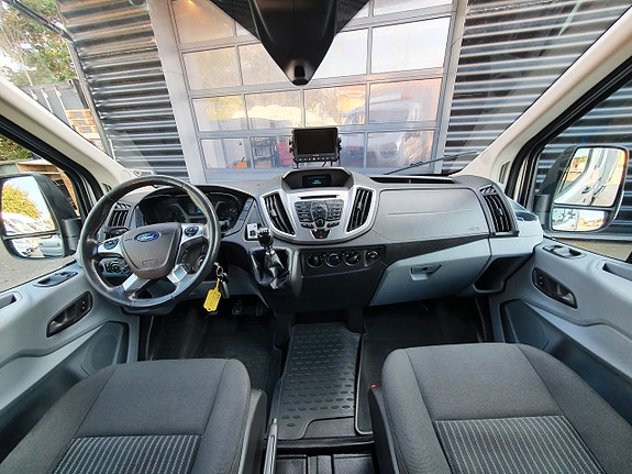 Ford Transit 5 of 5