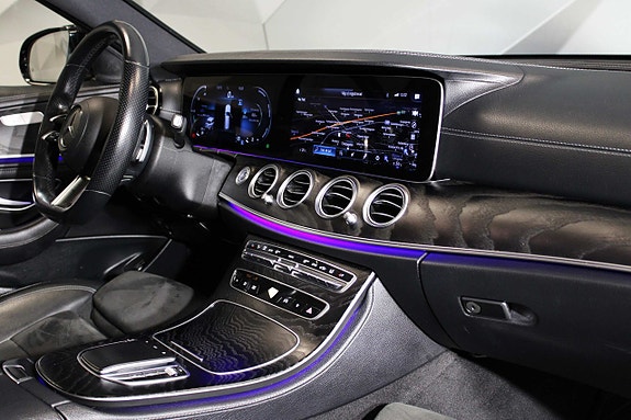 Mercedes-Benz E400 19 of 27