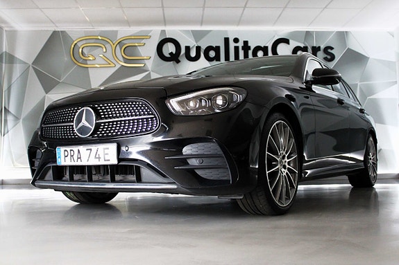 Mercedes-Benz E400 5 of 27