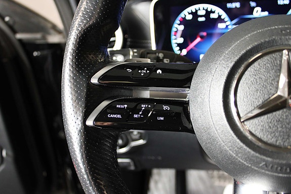 Mercedes-Benz E400 20 of 27