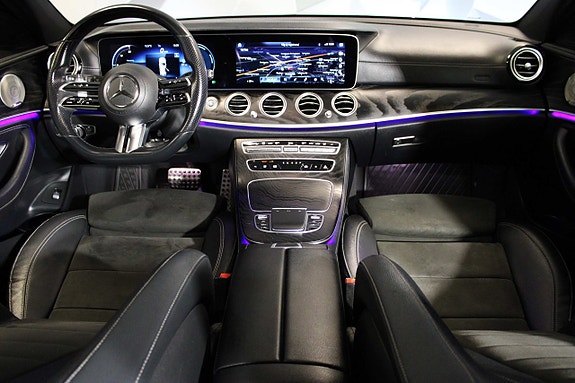 Mercedes-Benz E400 11 of 27