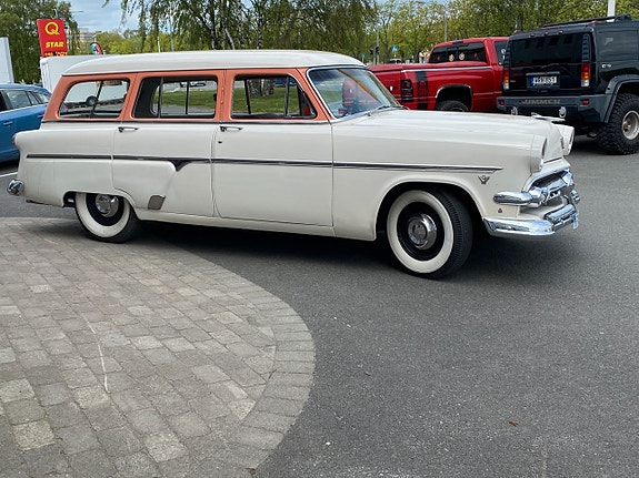 Ford Custom 3 of 14
