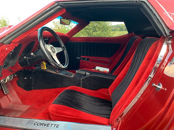 Chevrolet Corvette 7 of 18