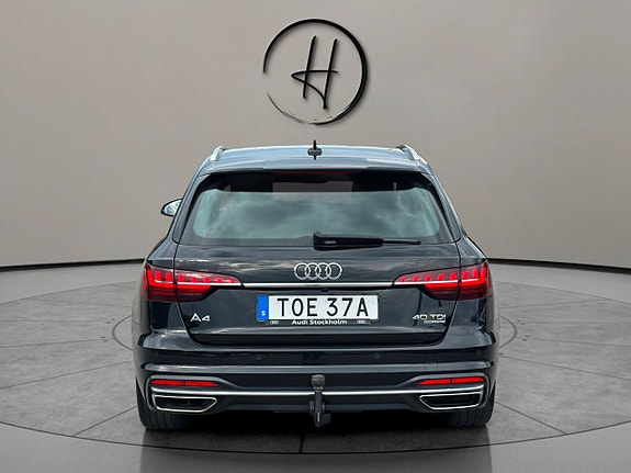 Audi A4 5 of 27