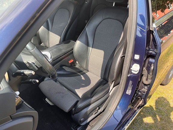 Mercedes-Benz C250 d 10 of 11