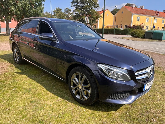Mercedes-Benz C250 d 2 of 5