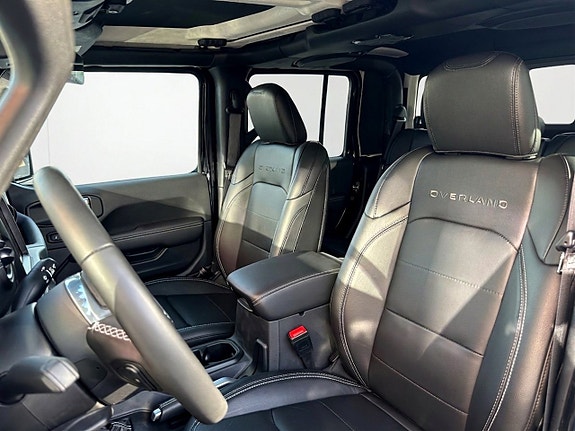 Jeep Gladiator 14 of 27