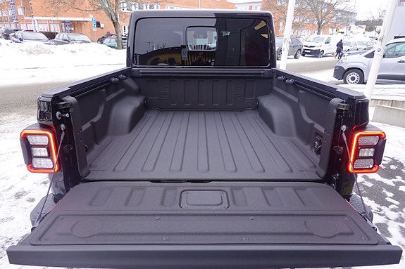 Jeep Gladiator 6 of 30