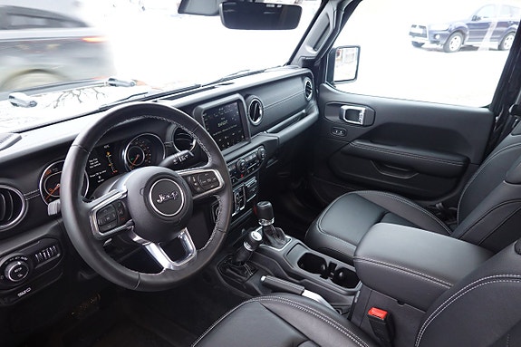 Jeep Gladiator 8 of 30