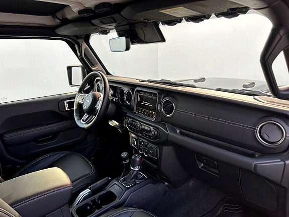 Jeep Gladiator 17 of 27