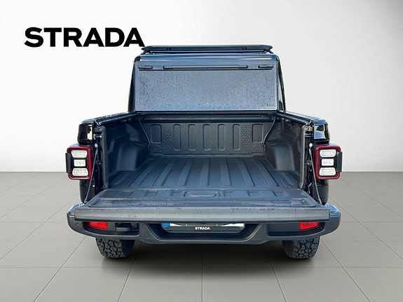 Jeep Gladiator 13 of 27