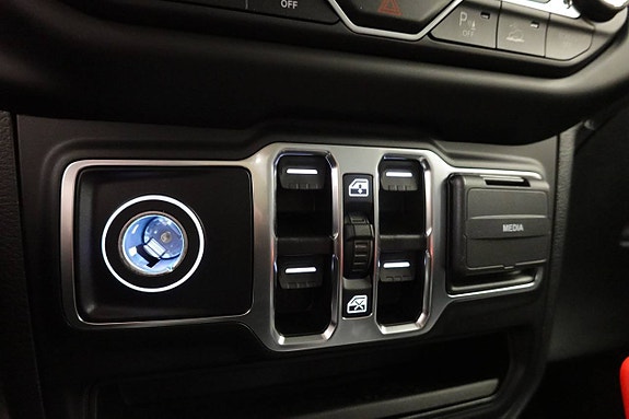 Jeep Gladiator 21 of 30