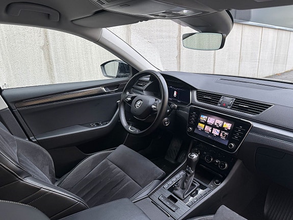 Skoda Superb 4 of 5