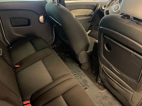 Renault Kangoo Express 7 of 9