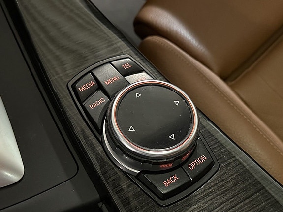 BMW 335i 12 of 13