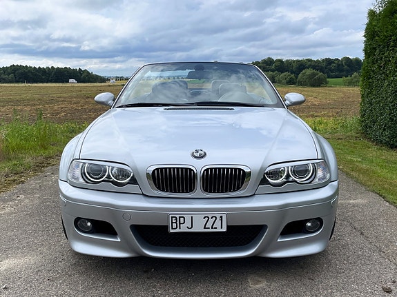 BMW M3 2 of 5