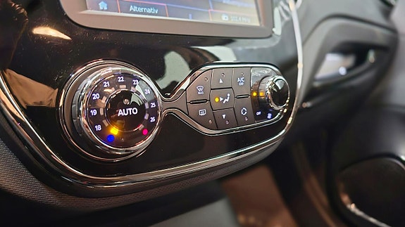 Renault Captur 16 of 27