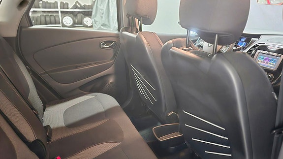Renault Captur 14 of 27