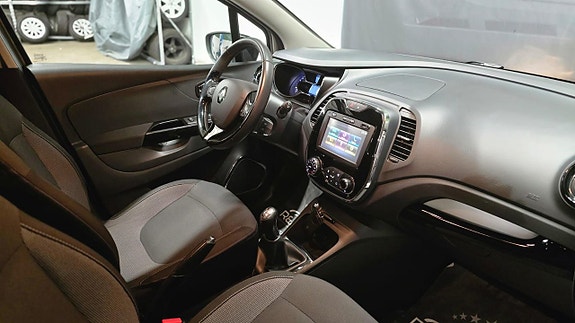 Renault Captur 11 of 27