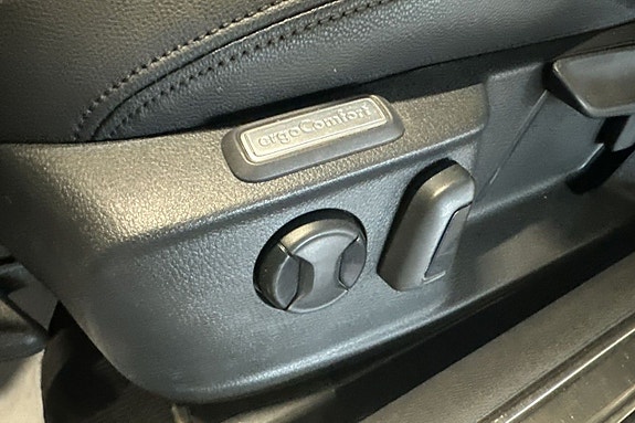 Volkswagen Passat 17 of 20