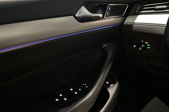 Volkswagen Passat 14 of 20