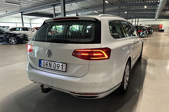 Volkswagen Passat 4 of 5