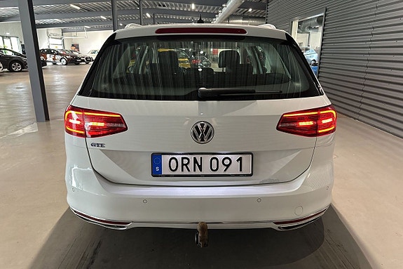 Volkswagen Passat 5 of 5