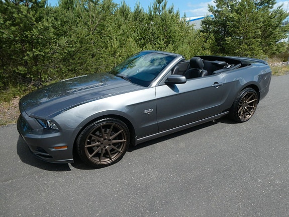 Ford Mustang 25 of 27