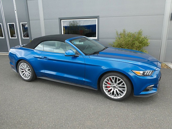 Ford Mustang 24 of 27