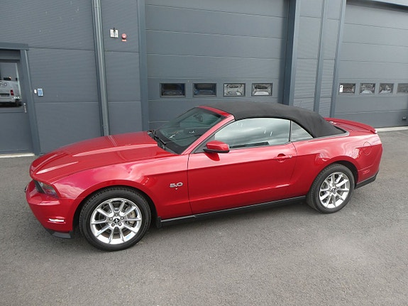 Ford Mustang 23 of 27
