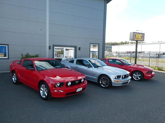 Ford Mustang 22 of 27