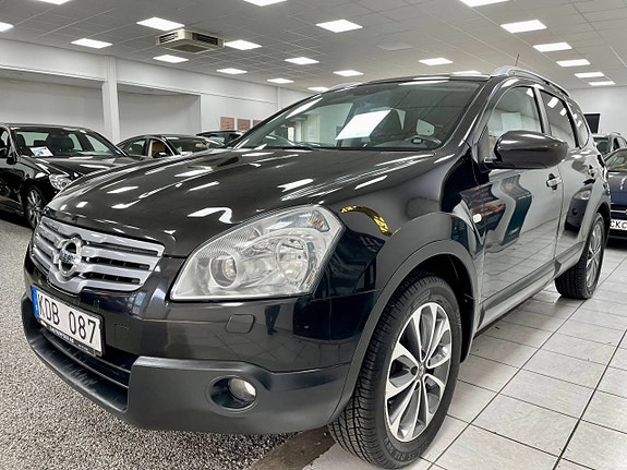 Nissan Qashqai+2 2 of 5