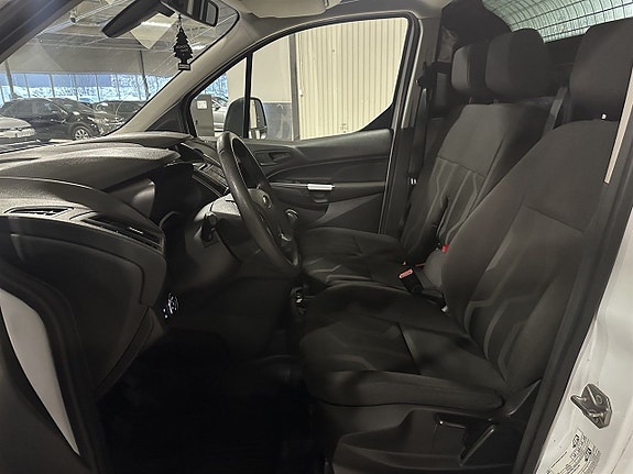 Ford Transit Connect 8 of 10
