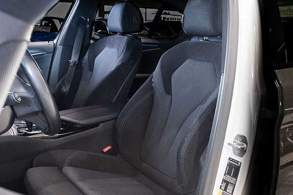 BMW 530e 16 of 27